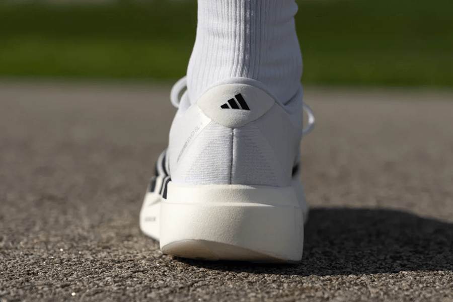 Adidas Adizero EVO SL: Hiệu năng đột phá trong tầm giá