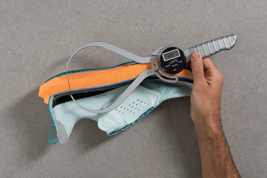 Review ASICS Novablast 5: Êm ái trong từng bước chạy