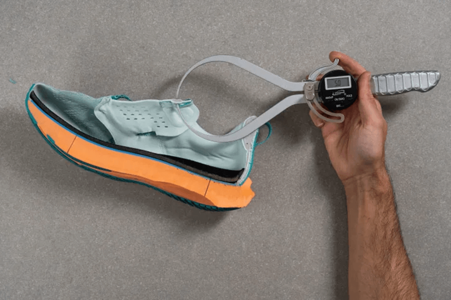Review ASICS Novablast 5: Êm ái trong từng bước chạy!