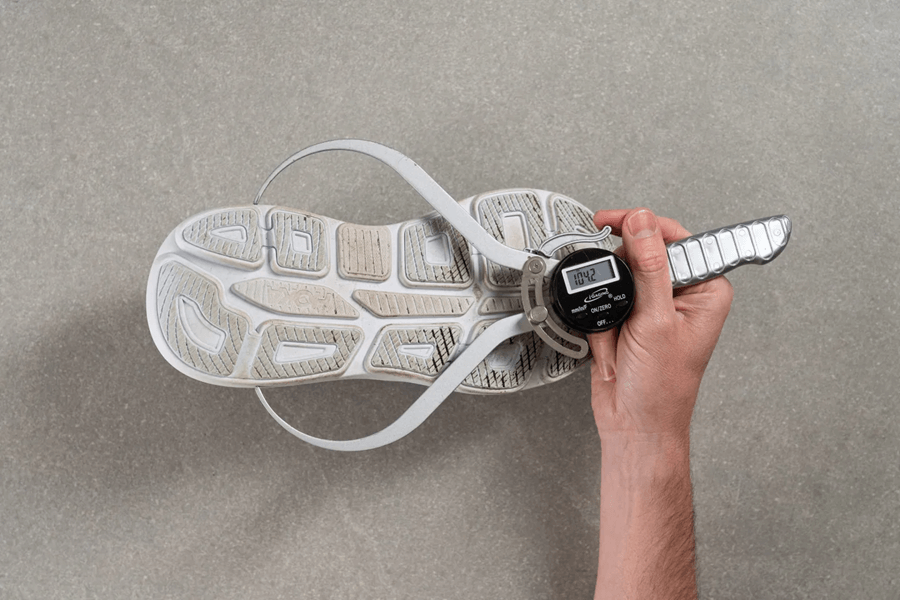 Review Hoka Bondi 9: Siêu đệm, ổn định cho chạy hằng ngày