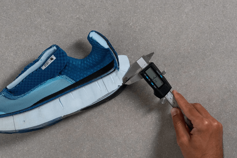 Review New Balance Fresh Foam X More v5: Giày chạy bộ đệm dày đáng thử nhất!