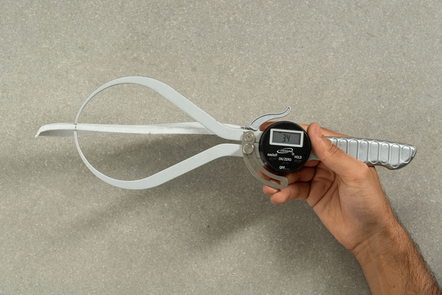 Review On Cloudmonster: Giày chạy bộ đệm dày cho runner đường dài