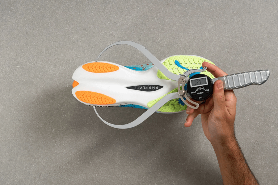 Review Puma Deviate Nitro Elite 3: Đôi giày đua nhanh, nhẹ, đầy hứng khởi!