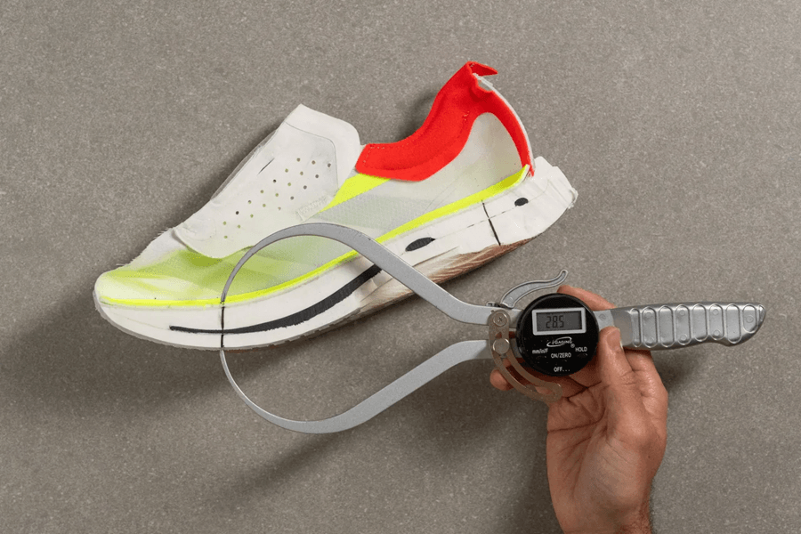 Review Adidas Adizero Adios Pro 4: Siêu nhẹ, siêu bật dành cho đường đua