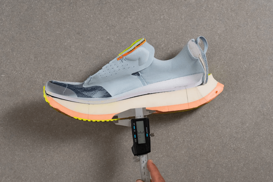 Review ASICS Superblast 2: Không carbon plate nhưng hiệu năng vẫn vượt mong đợi