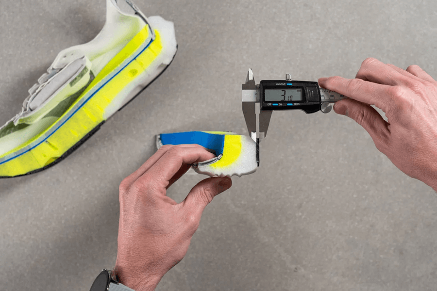 Review Brooks Glycerin Max: Giày chạy hằng ngày siêu đệm, siêu êm, có nên mua không?