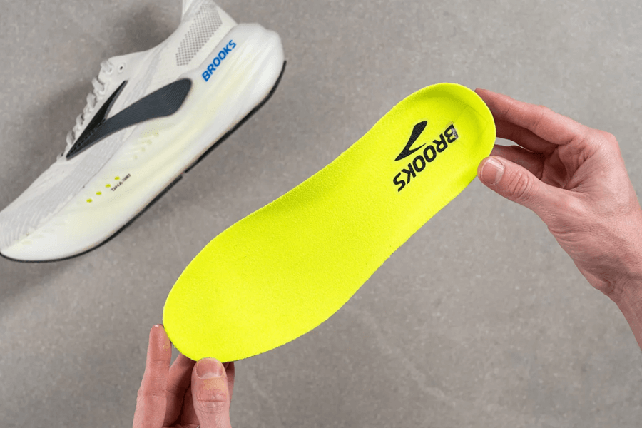 Review Brooks Glycerin Max: Giày chạy hằng ngày siêu đệm, siêu êm, có nên mua không?