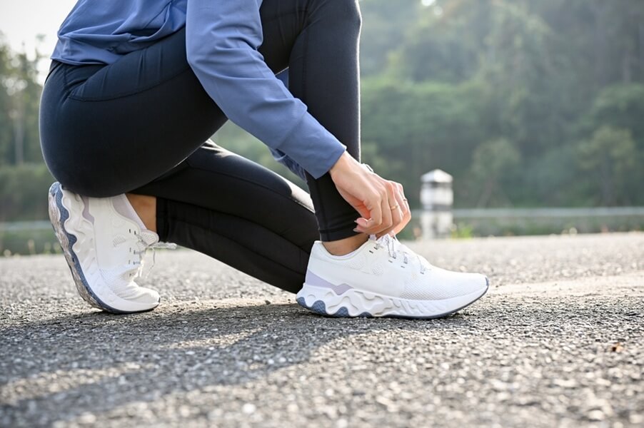 Giải thích về Shock absorption - Khả năng hấp thụ sốc của giày chạy bộ