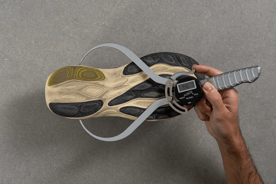 Review New Balance Fresh Foam X 1080 v14: Đệm êm ái cho runner yêu sự thoải mái