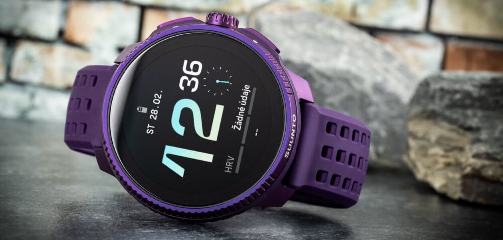 Top 10 đồng hồ thông minh cho chạy bộ có GPS tốt nhất 2 Đồng hồ thông minh chạy bộ có GPS - Suunto Race Titanium