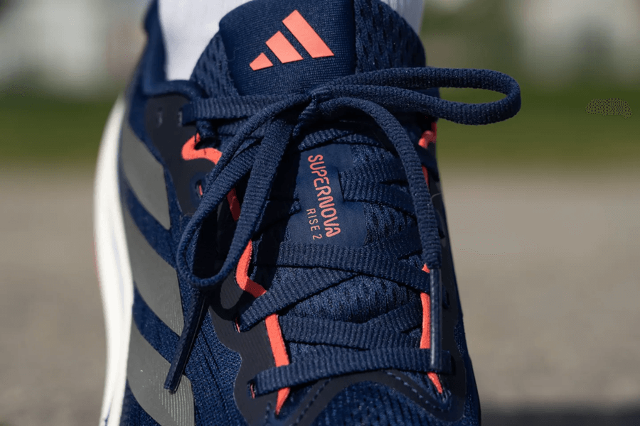 Review giày Adidas Supernova Rise 2: Lựa chọn giày chạy hằng ngày nhẹ, ổn định và linh hoạt 7 Review giày Adidas Supernova Rise 2: Lựa chọn giày chạy hằng ngày nhẹ, ổn định và linh hoạt