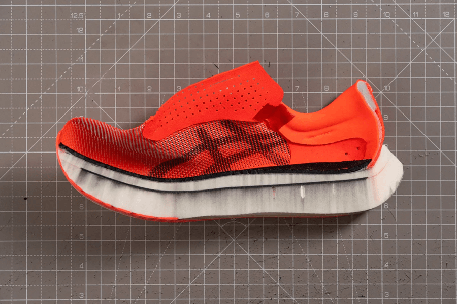 Review ASICS Metaspeed Sky Paris: Giày thi đấu nhẹ, hiệu suất đỉnh trên nhiều cự ly 29 Review ASICS Metaspeed Sky Paris: Giày thi đấu nhẹ, hiệu suất đỉnh trên nhiều cự ly