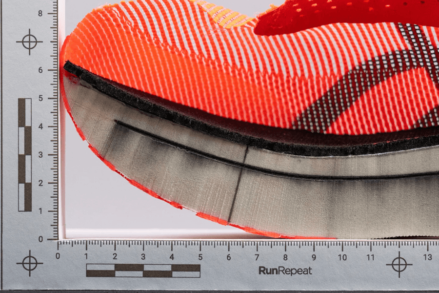 Review ASICS Metaspeed Sky Paris: Giày thi đấu nhẹ, hiệu suất đỉnh trên nhiều cự ly 24 Review ASICS Metaspeed Sky Paris: Giày thi đấu nhẹ, hiệu suất đỉnh trên nhiều cự ly