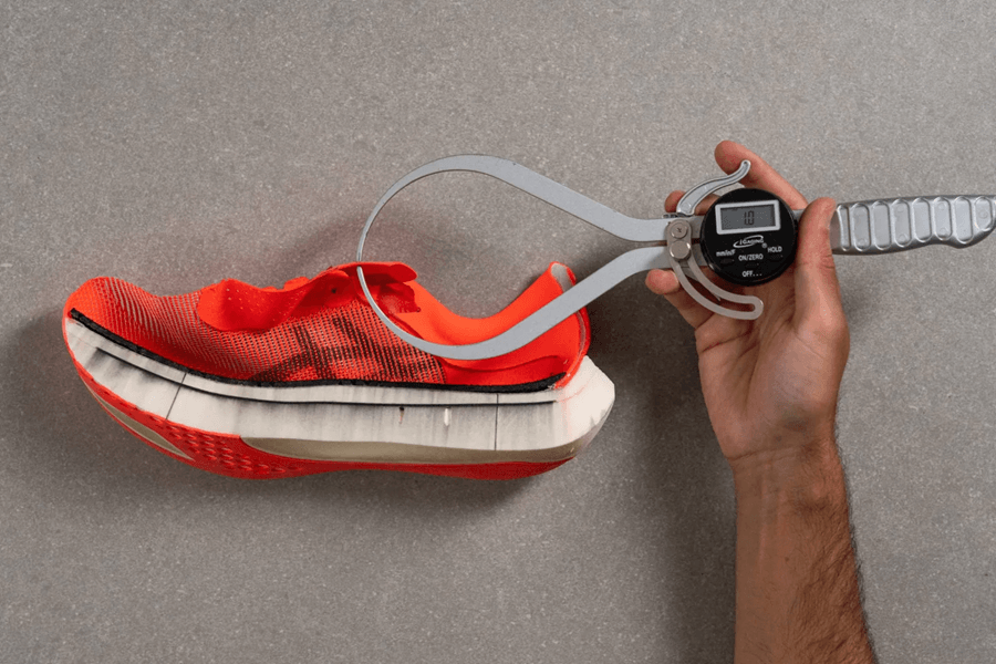 Review ASICS Metaspeed Sky Paris: Giày thi đấu nhẹ, hiệu suất đỉnh trên nhiều cự ly 49 Review ASICS Metaspeed Sky Paris: Giày thi đấu nhẹ, hiệu suất đỉnh trên nhiều cự ly