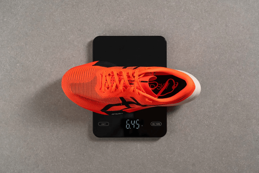 Review ASICS Metaspeed Sky Paris: Giày thi đấu nhẹ, hiệu suất đỉnh trên nhiều cự ly 36 Review ASICS Metaspeed Sky Paris: Giày thi đấu nhẹ, hiệu suất đỉnh trên nhiều cự ly