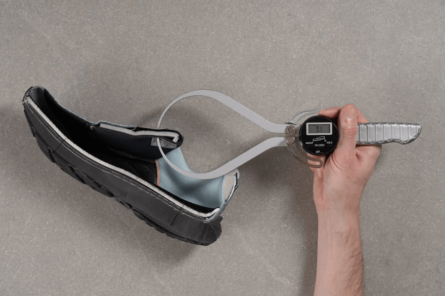 Review giày Brooks Adrenaline GTS 24 – Giày chạy hàng ngày siêu ổn định cho runner tiếp đất gót 47 Review giày Brooks Adrenaline GTS 24 – Giày chạy hàng ngày siêu ổn định cho runner tiếp đất gót