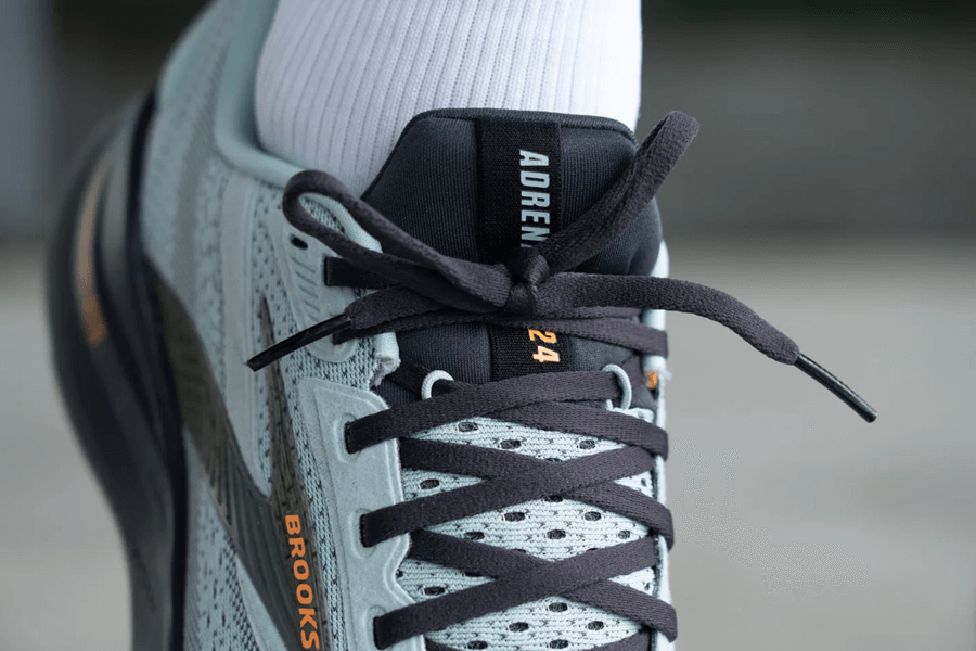 Review giày Brooks Adrenaline GTS 24 – Giày chạy hàng ngày siêu ổn định cho runner tiếp đất gót 8 Review giày Brooks Adrenaline GTS 24 – Giày chạy hàng ngày siêu ổn định cho runner tiếp đất gót