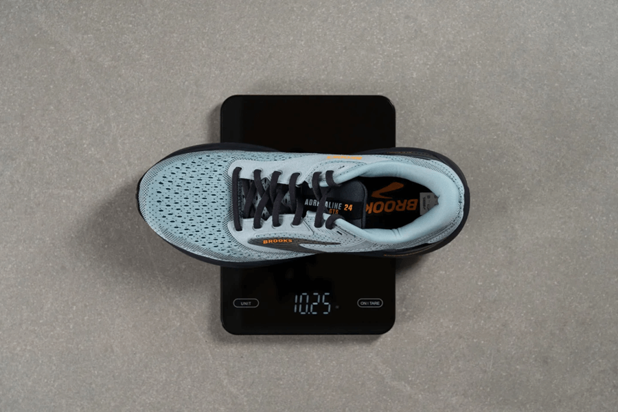 Review giày Brooks Adrenaline GTS 24 – Giày chạy hàng ngày siêu ổn định cho runner tiếp đất gót 33 Review giày Brooks Adrenaline GTS 24 – Giày chạy hàng ngày siêu ổn định cho runner tiếp đất gót