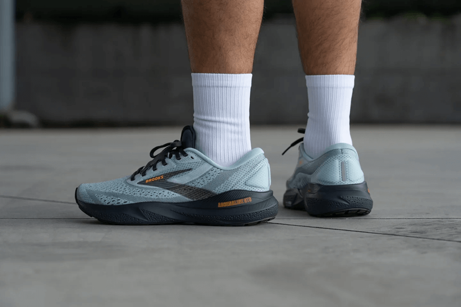 Review giày Brooks Adrenaline GTS 24 – Giày chạy hàng ngày siêu ổn định cho runner tiếp đất gót 14 Review giày Brooks Adrenaline GTS 24 – Giày chạy hàng ngày siêu ổn định cho runner tiếp đất gót