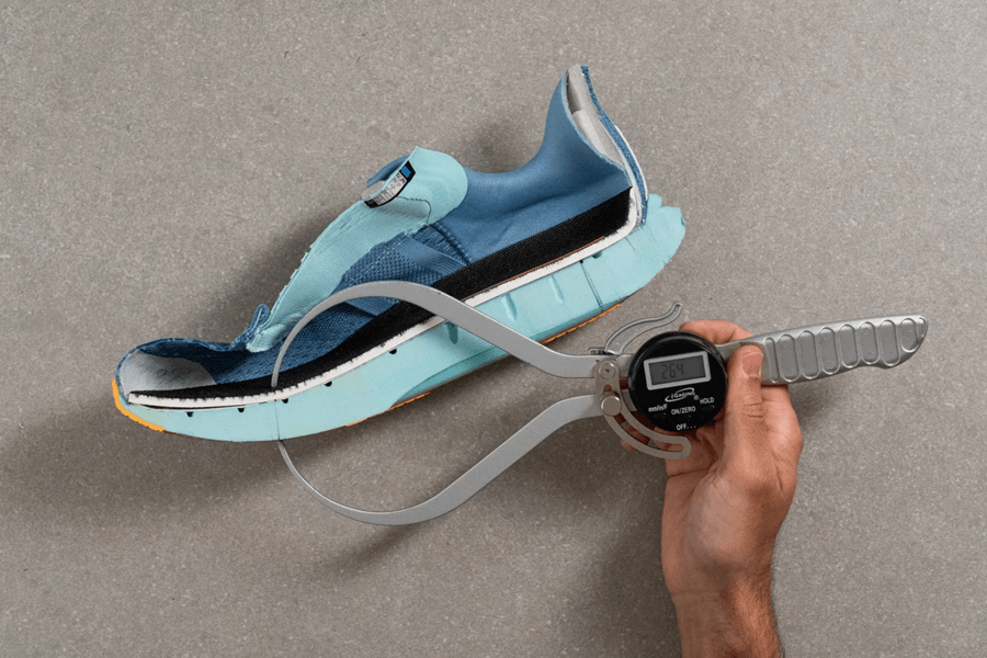 Review Hoka Mach 6: Giày chạy hằng ngày siêu nhẹ và ổn định cực cao