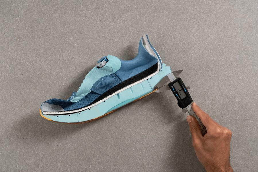 Review Hoka Mach 6: Giày chạy hằng ngày siêu nhẹ và ổn định cực cao