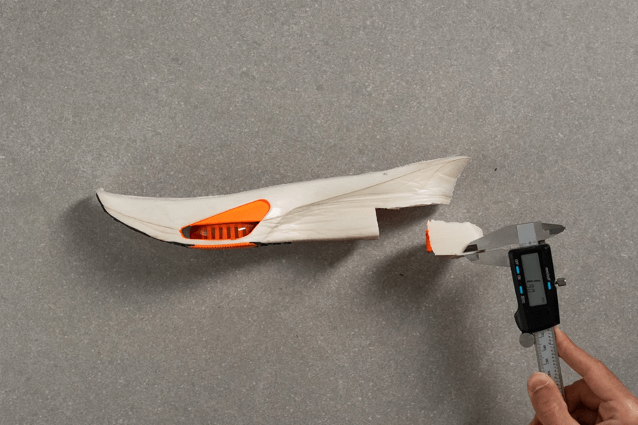 Review Nike Alphafly 3: Giày thi đấu nhẹ và khả năng chuyển hoàn năng lượng mạnh mẽ