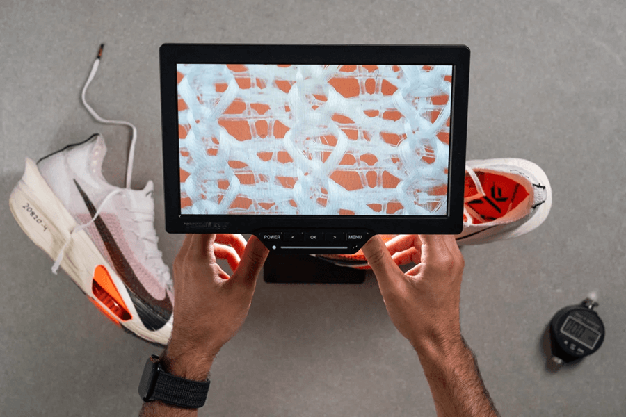 Review Nike Alphafly 3: Giày thi đấu nhẹ và khả năng chuyển hoàn năng lượng mạnh mẽ