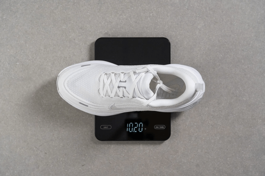 Review Nike Vomero Plus: Đôi giày đệm đế cao cho tập luyện hằng ngày