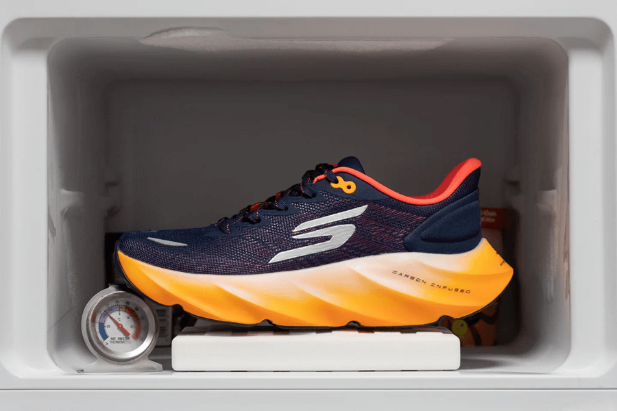 Review Skechers Aero Burst: Giày chạy hằng ngày đệm khủng cho runner yêu thích sự êm ái và bảo vệ khớp