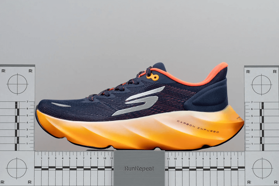 Review Skechers Aero Burst: Giày chạy hằng ngày đệm khủng cho runner yêu thích sự êm ái và bảo vệ khớp