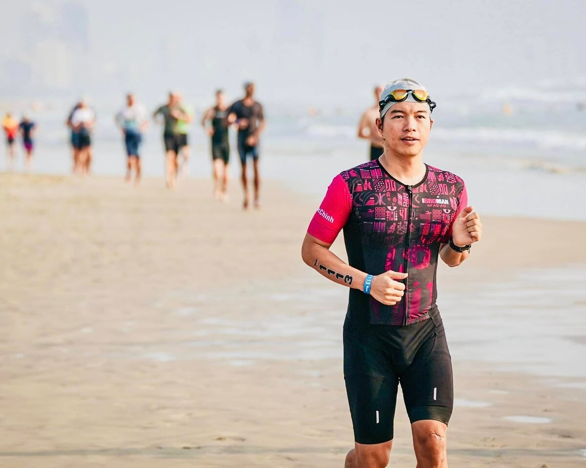 Thời gian trung bình để hoàn thành cuộc thi Ironman là bao lâu ? 2 Thời gian trung bình để hoàn thành cuộc thi Ironman là bao lâu ?