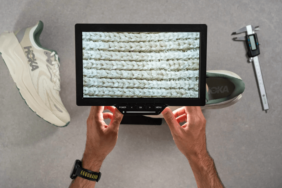 Review HOKA Arahi 8: Giày chạy hằng ngày ổn định mà vẫn giữ nguyên độ êm ái