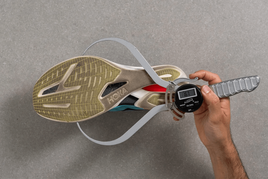 Review giày HOKA Cielo X1 2.0: Giày thi đấu siêu nhẹ, rocker gắt dành cho runner thích tấn công mạnh mẽ