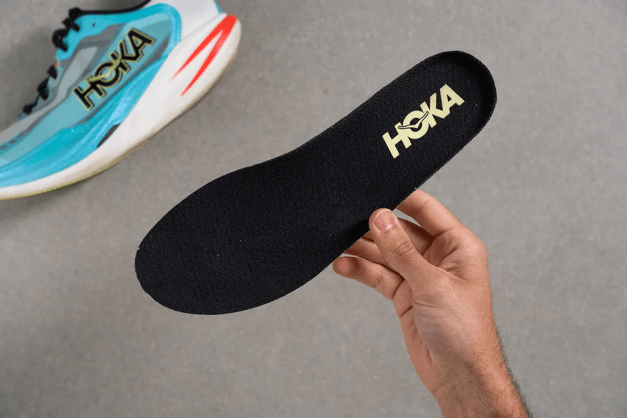 Review giày HOKA Cielo X1 2.0: Giày thi đấu siêu nhẹ, rocker gắt dành cho runner thích tấn công mạnh mẽ