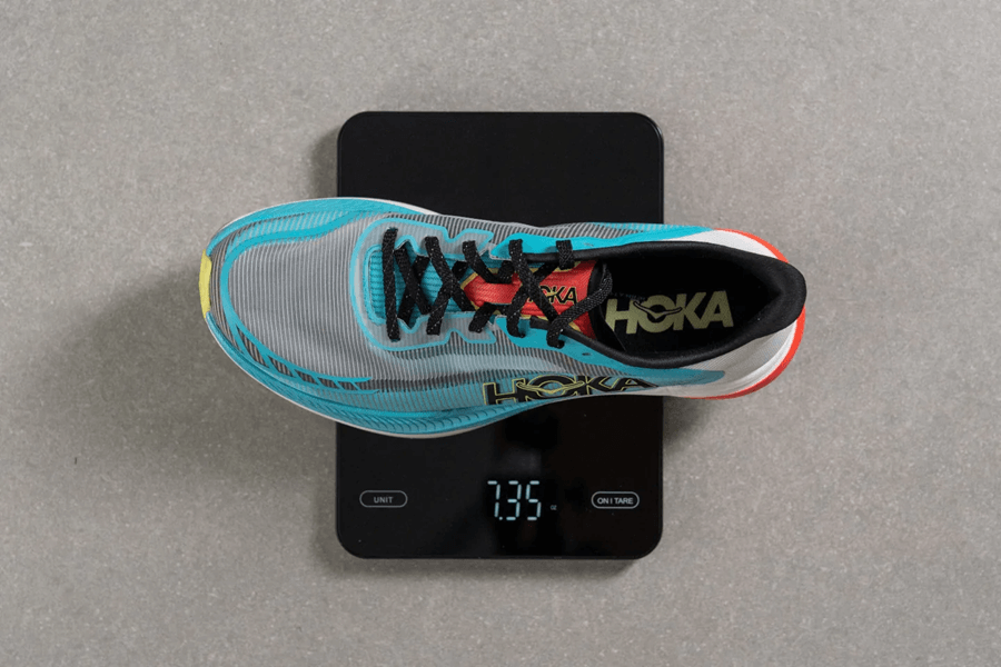 Review giày HOKA Cielo X1 2.0: Giày thi đấu siêu nhẹ, rocker gắt dành cho runner thích tấn công mạnh mẽ