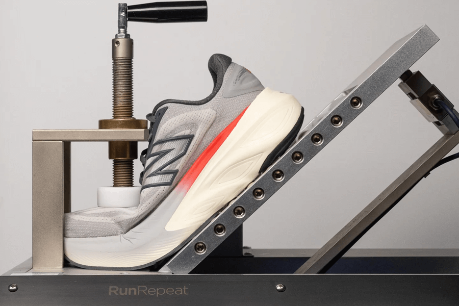 Review giày New Balance Fresh Foam X More v6: Giày chạy hằng ngày siêu êm cho cảm giác lún sâu tuyệt đỉnh