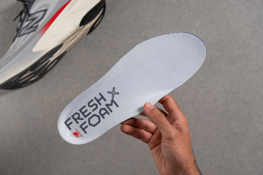 Review giày New Balance Fresh Foam X More v6: Giày chạy hằng ngày siêu êm cho cảm giác lún sâu tuyệt đỉnh