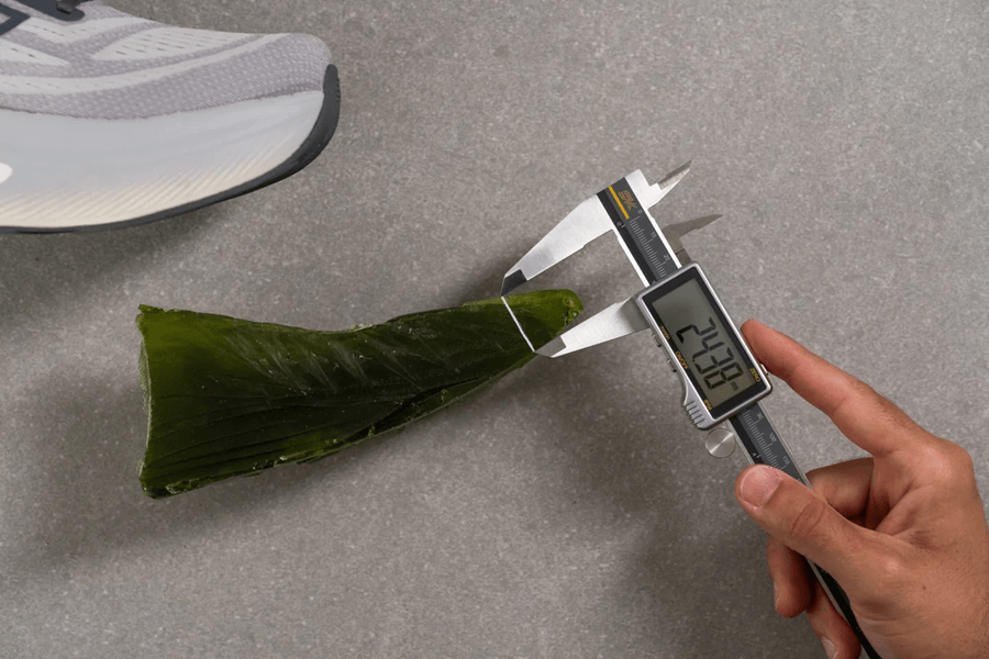 Review giày New Balance Fresh Foam X More v6: Giày chạy hằng ngày siêu êm cho cảm giác lún sâu tuyệt đỉnh