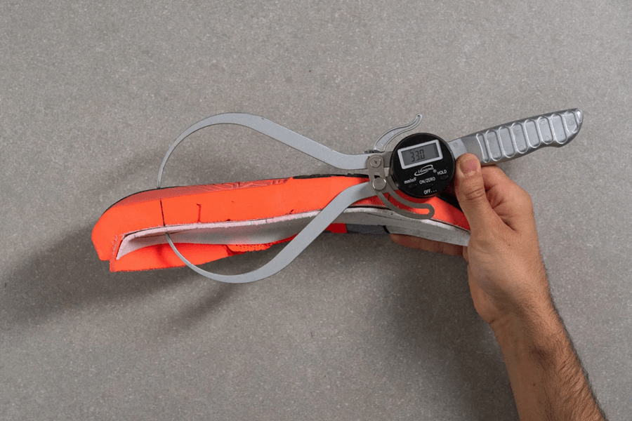 Review New Balance FuelCell Rebel v5: Giày chạy hằng ngày siêu nhẹ, cảm giác chân linh hoạt