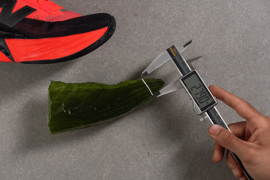 Review New Balance FuelCell Rebel v5: Giày chạy hằng ngày siêu nhẹ, cảm giác chân linh hoạt