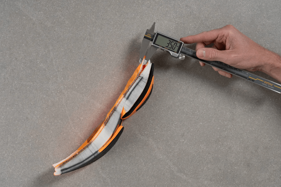 Review PUMA Fast-R Nitro Elite 3: Giày thi đấu siêu nhẹ, thuần tốc độ