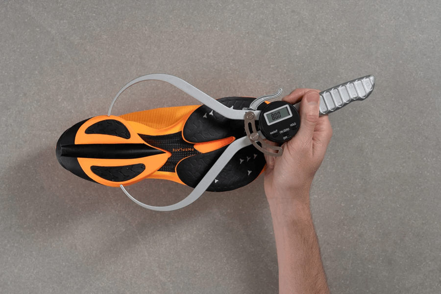 Review PUMA Fast-R Nitro Elite 3: Giày thi đấu siêu nhẹ, thuần tốc độ