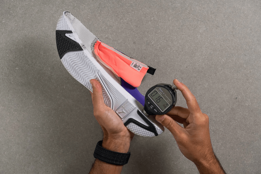 Review PUMA RS-X: Giày đệm đế khủng, cực êm cho những quãng đường dài