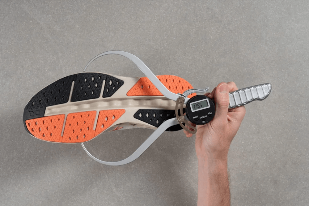 Độ rộng đế giữa 