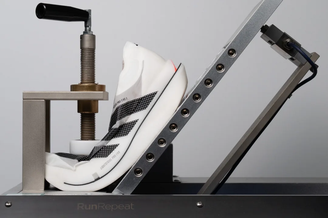 Độ linh hoạt / Độ cứng 