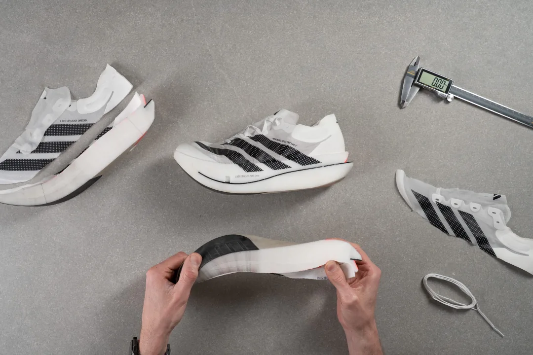 Ai KHÔNG NÊN mua đôi giày này?